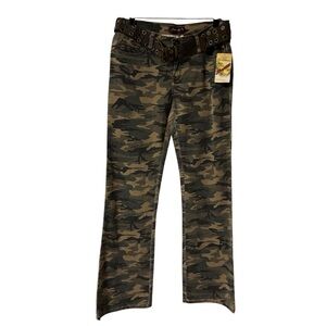 Jeans D Y2K Women’s Camouflage Flare Mid Rise Stylish Jeans Size 9